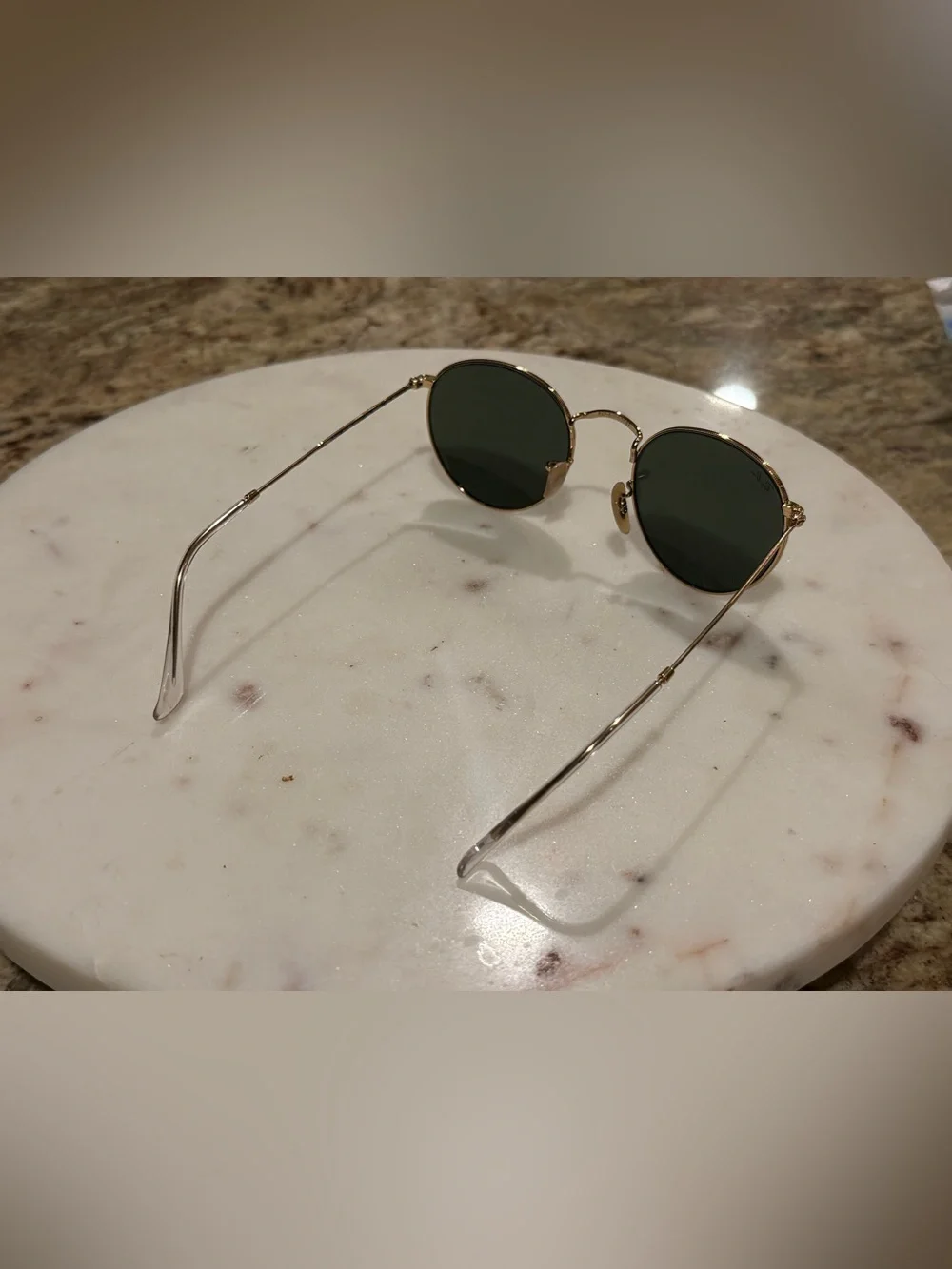 Ray-Ban Round Metal Sunglasses in Gold with Dark Green Lenses and Brown Case